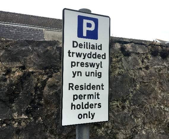 Resident parking scheme could be introduced along The Maudlins