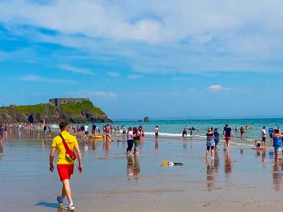 Tenby lifeboats tasked to paddleboarders in difficulty