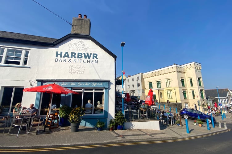 Harbwr bar Saundersfoot